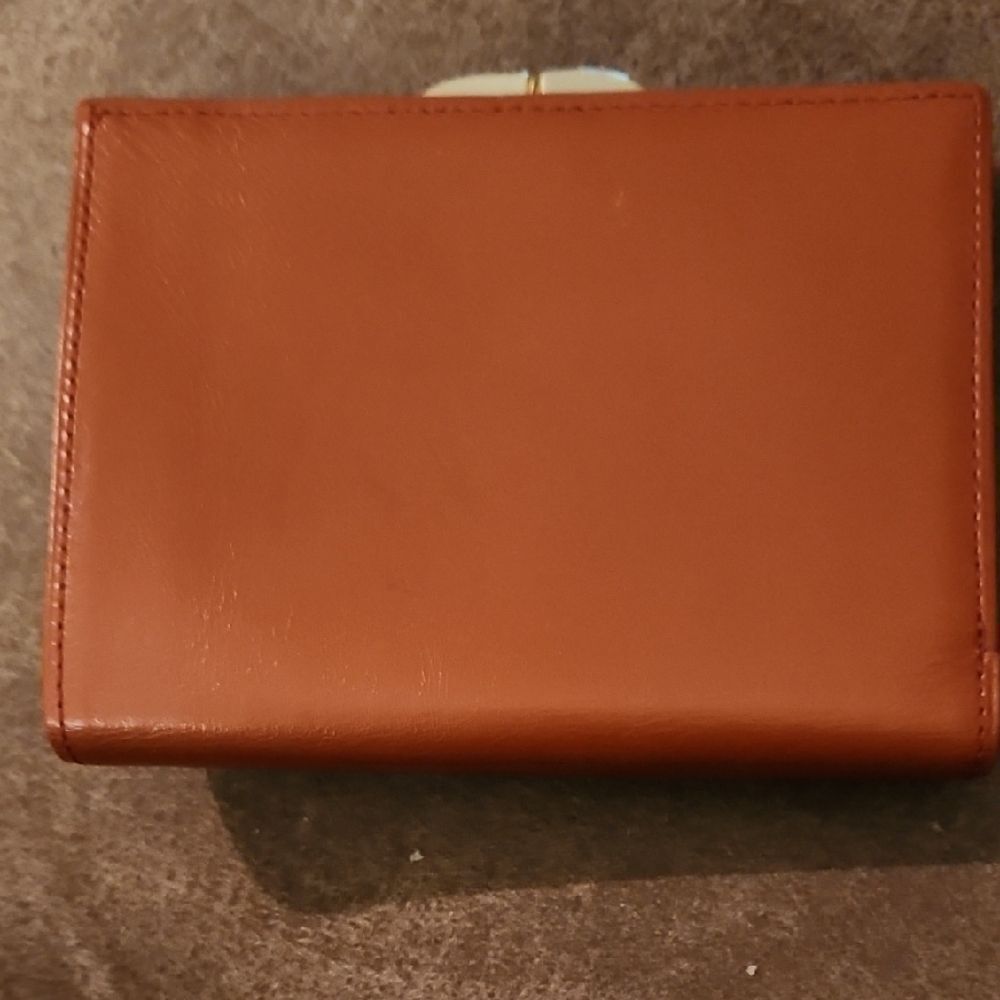 Givenchy Tan Leather Wallet with French Kisslock - Picture 14 of 14